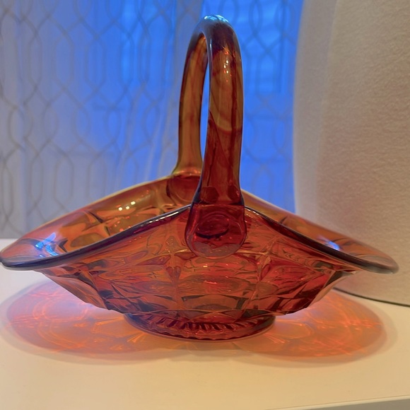 Vintage Tiara Indiana Constellation Red Amberina Large Art Glass Basket JD - Picture 1 of 7